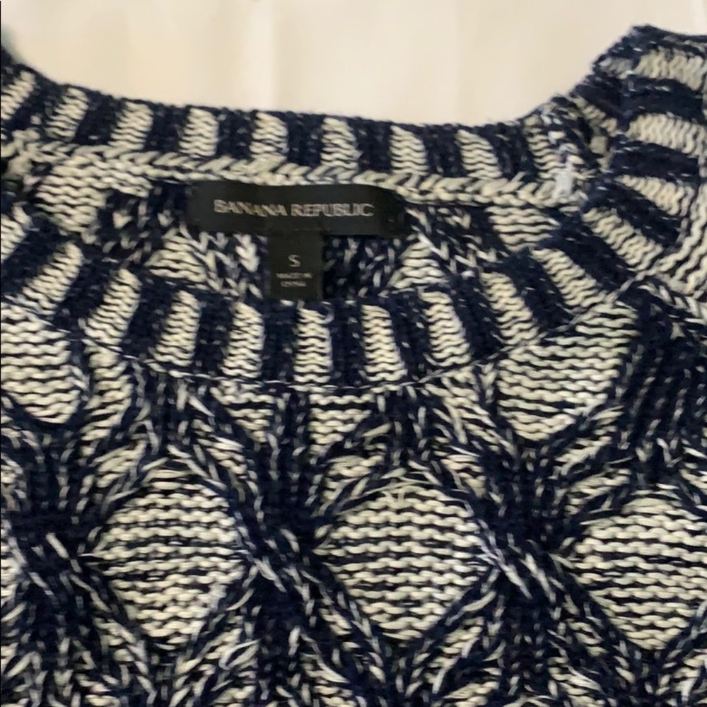 Sweater - Picture 2 of 4